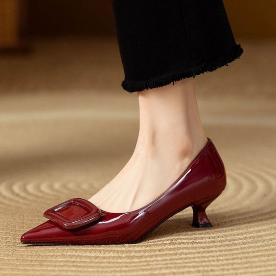 Damen elegante Lackpumps mit modischem Schnallen-Design EB