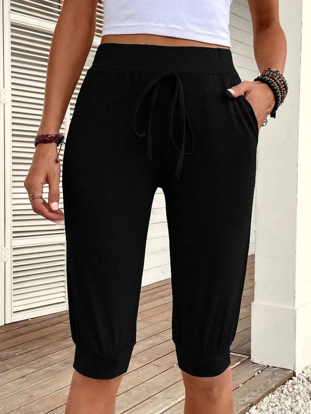Damen Sportliche Capri-Hosen mit elastischem Bund und praktischen Seitentaschen EB