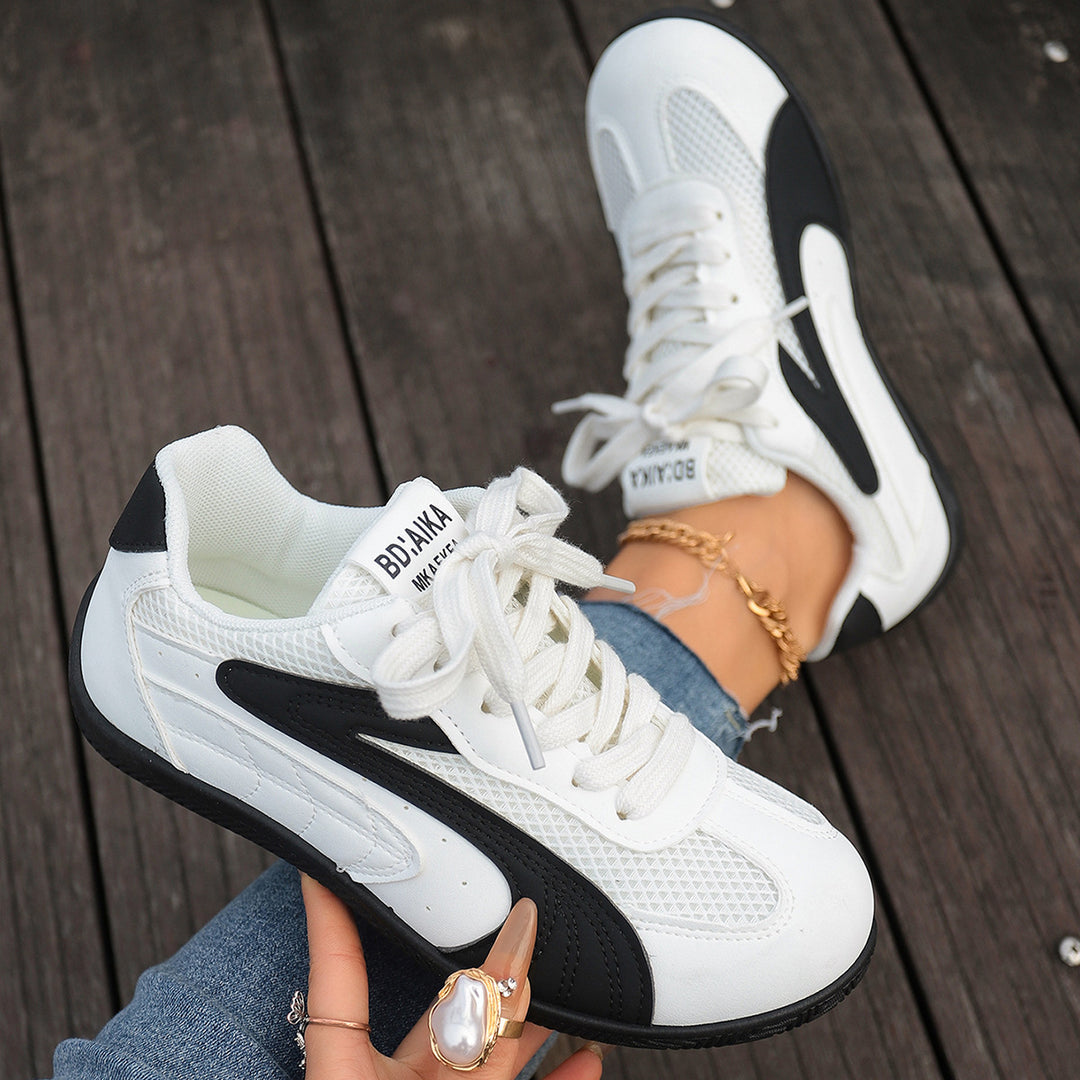 Damen Sportliche Sneaker mit atmungsaktivem Mesh-Material und rutschfester Sohle EB