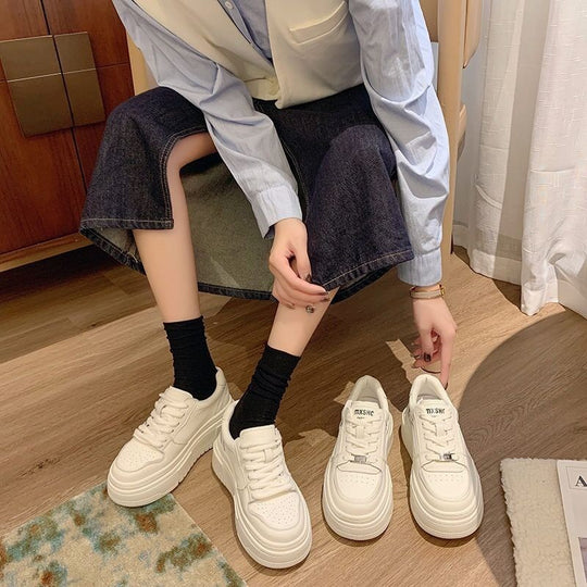 Damen Sportliche Plateau-Sneaker mit rutschfester Gummisohle und atmungsaktivem Obermaterial EB