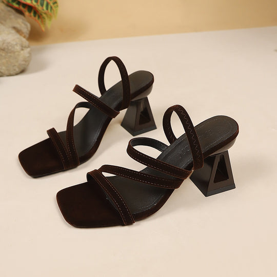 Damen Slingback Sandalen mit geometrischem Blockabsatz und verstellbaren Riemen EB