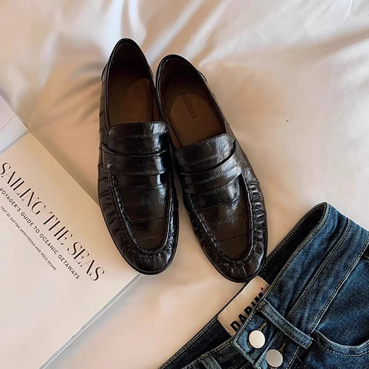 Damen Mokassins mit hochwertigem Lederdesign und modischem Riemen EB