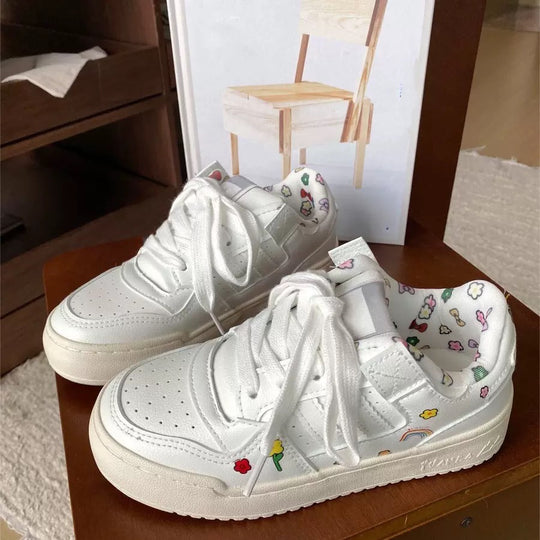 Damen Sneakers im klassischen Design mit atmungsaktiver Oberfläche EB