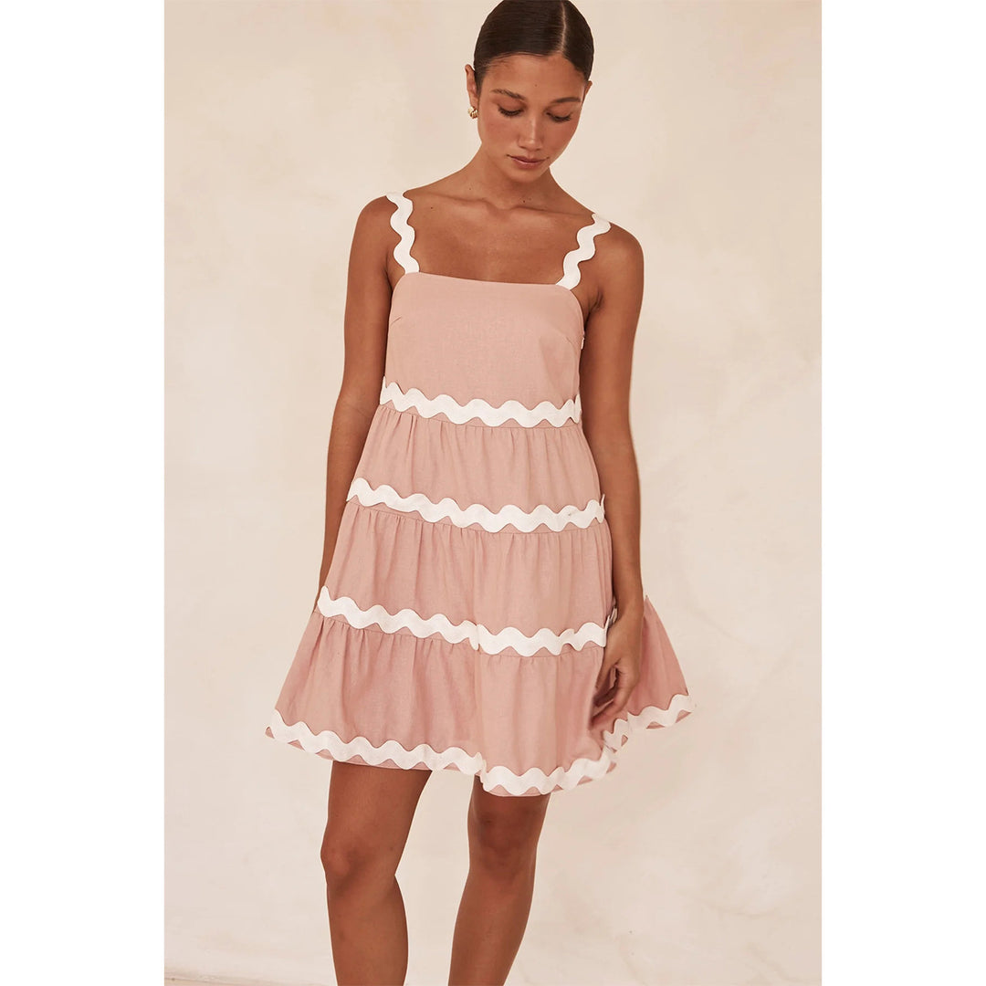 Damen Sommerliches Leinenkleid mit wellenförmigen Akzenten und luftigem Schnitt EB
