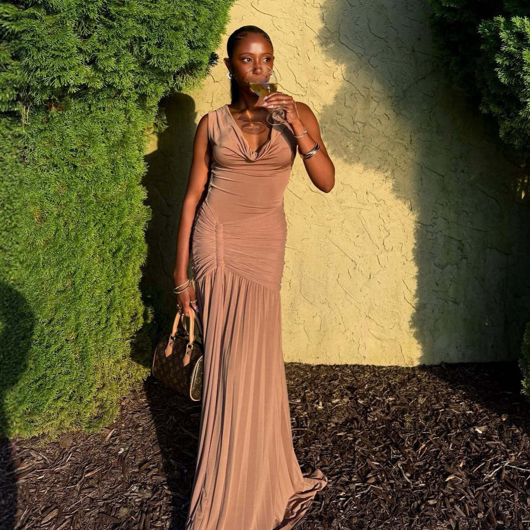 Damen Maxikleid mit eleganter Drapierung und schickem V-Ausschnitt EB