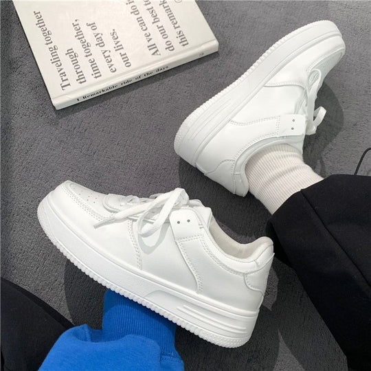 Damen modische Sneakers aus hochwertigem Kunstleder mit gepolsterter Sohle EB