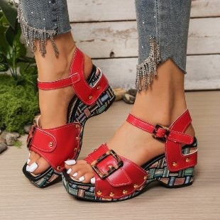 Damen Fashion-Plateau-Sandalen mit modischem Schnallen-Detail EB