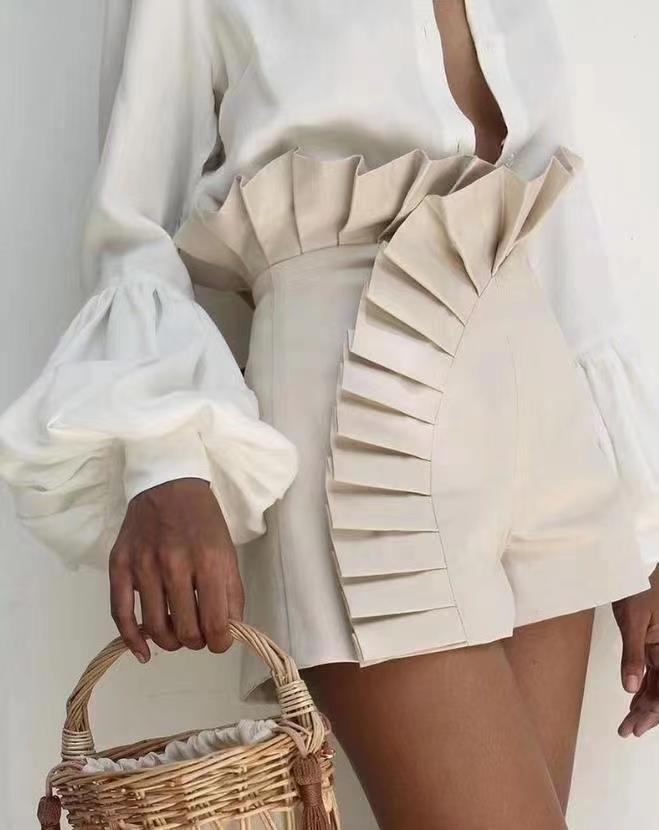 Damen Shorts mit eleganten Rüschendetails und hohem Taillenbund EB