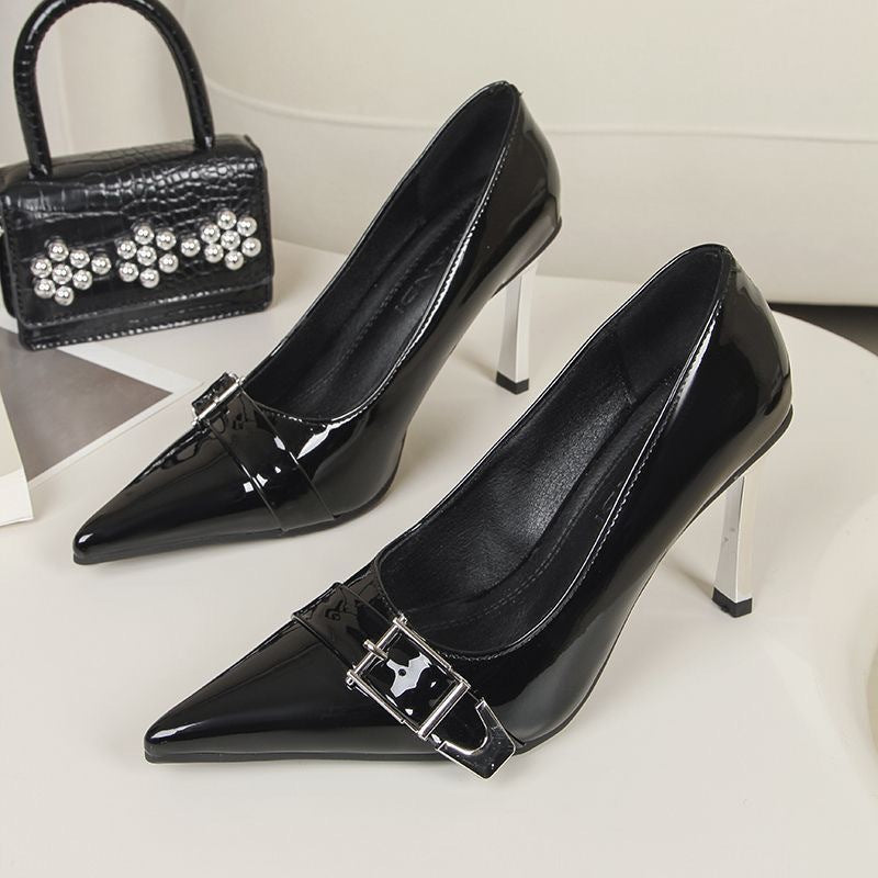 Damen spitze High Heel Pumps mit dekorativem Riemen EB