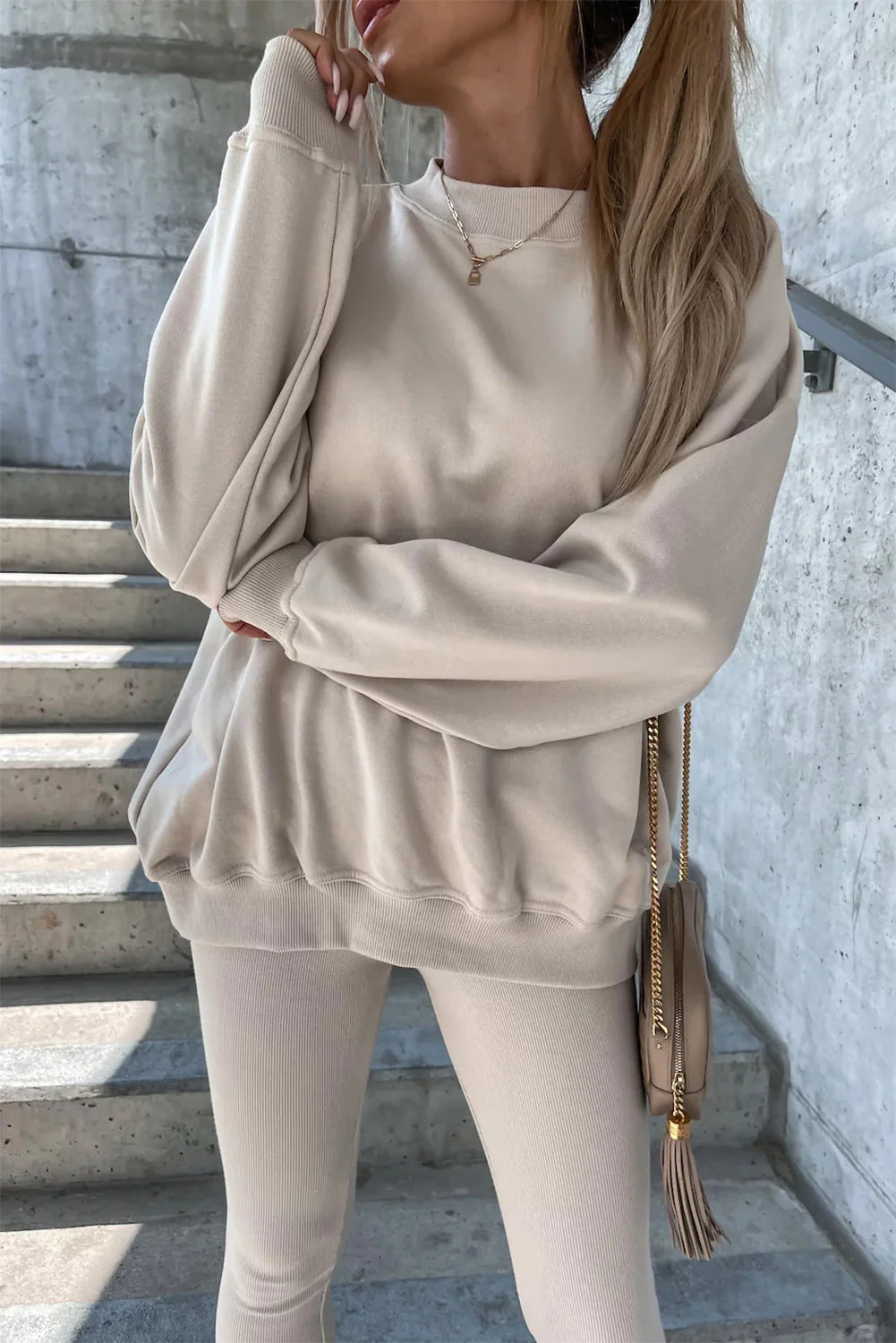 Damen Oversized Sweatshirt mit weitem Schnitt und strukturierten Ärmeln EB