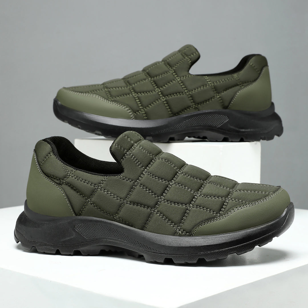 Damen Komfortable Slip-On Sneakers mit gepolstertem Schaft EB