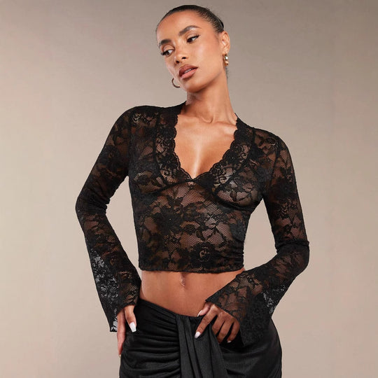 Damen Spitzenbluse mit romantischen Details EB