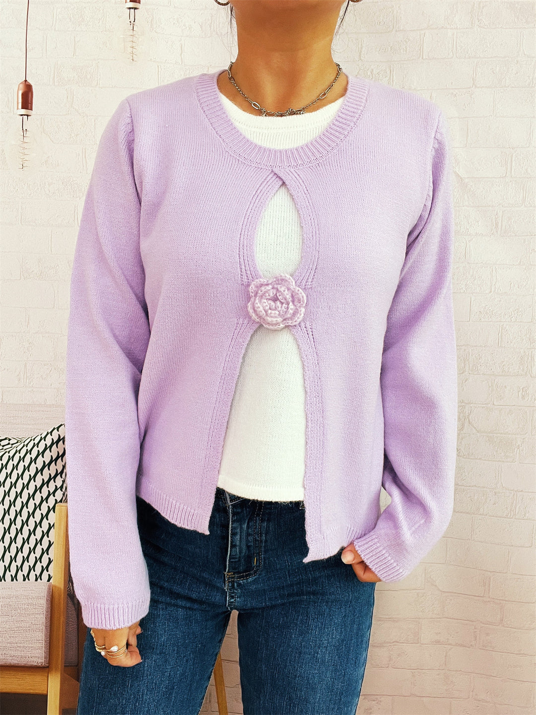Damen Strickjacke mit verspieltem Blüten-Detail EB