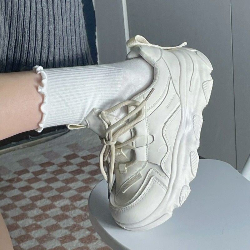 Damen Sportliche Sneakers mit zehenverstärkendem Design und atmungsaktiver Oberflächenstruktur EB