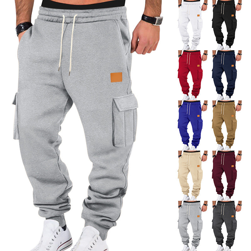 Herren nan urbaner Cargo-Jogger mit weichem Sweatstoff, elastischem Bund, Kordelzug und aufgesetzten Klappfächern EB