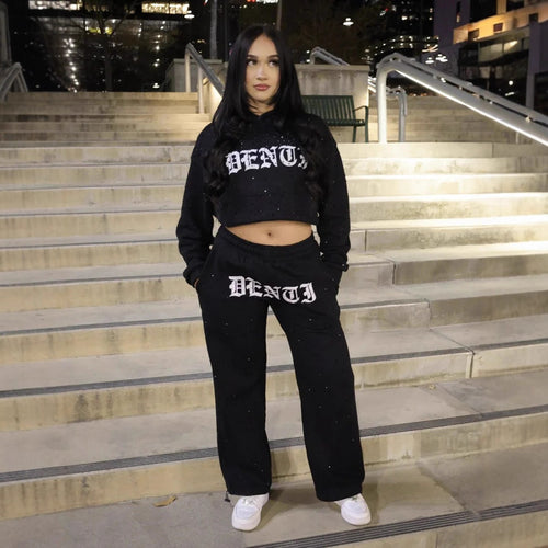 Damen nan Loungehose mit Galaxie-Sternenprint, geradem Bein, elastischem Komfortbund und gotischem Schriftzug EB