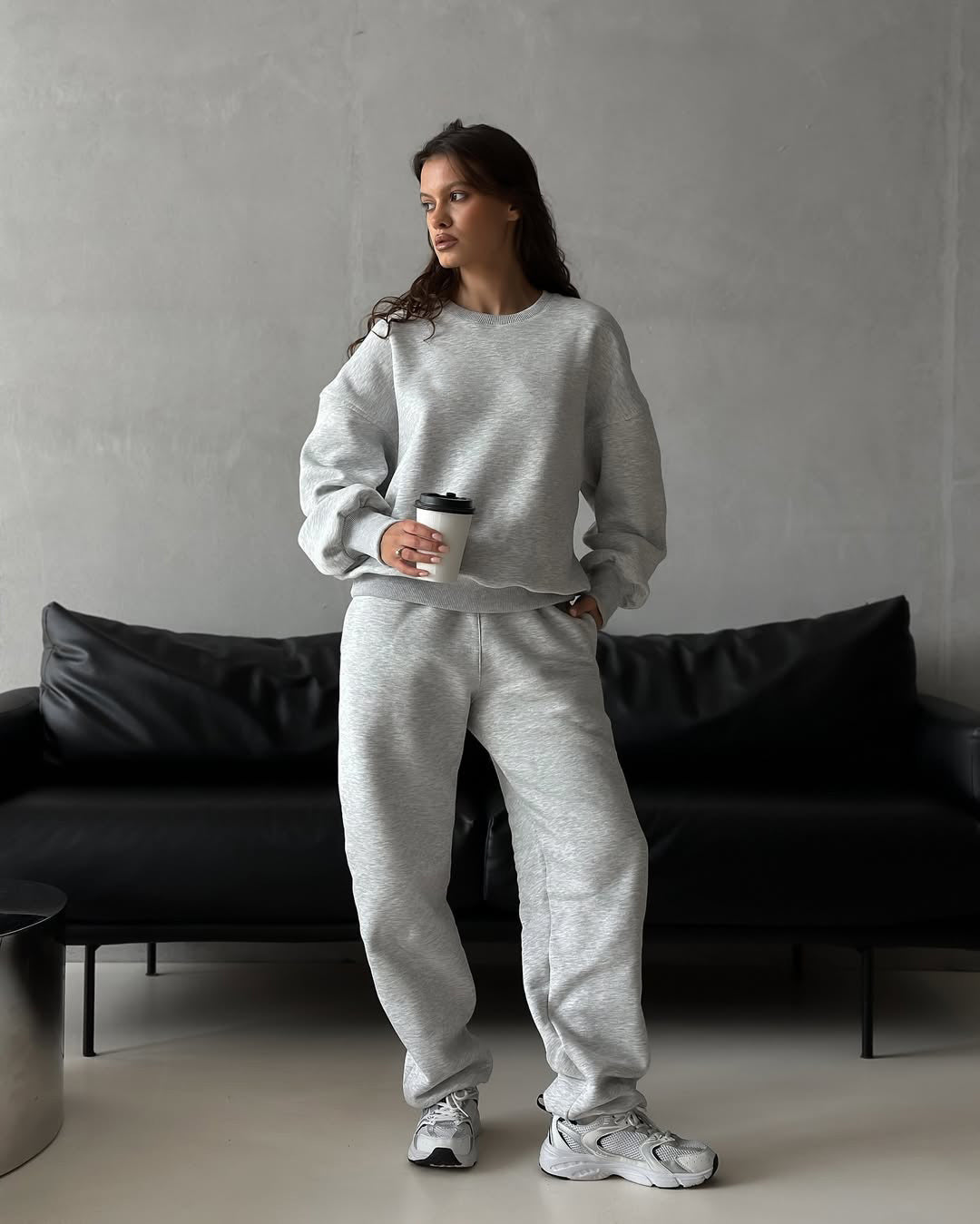 Damen taillenhohe French-Terry Jogginghose mit elastischem Bund und gerippten Fußbündchen EB