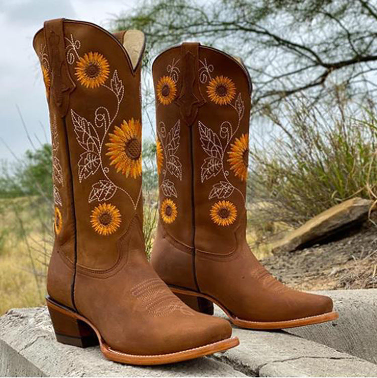 Damen Western-Stiefel mit Sonnenblumen-Stickerei und mittelhohem Blockabsatz EB