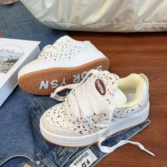 Damen Sneakers mit atmungsaktivem Obermaterial und modischem Muster EB