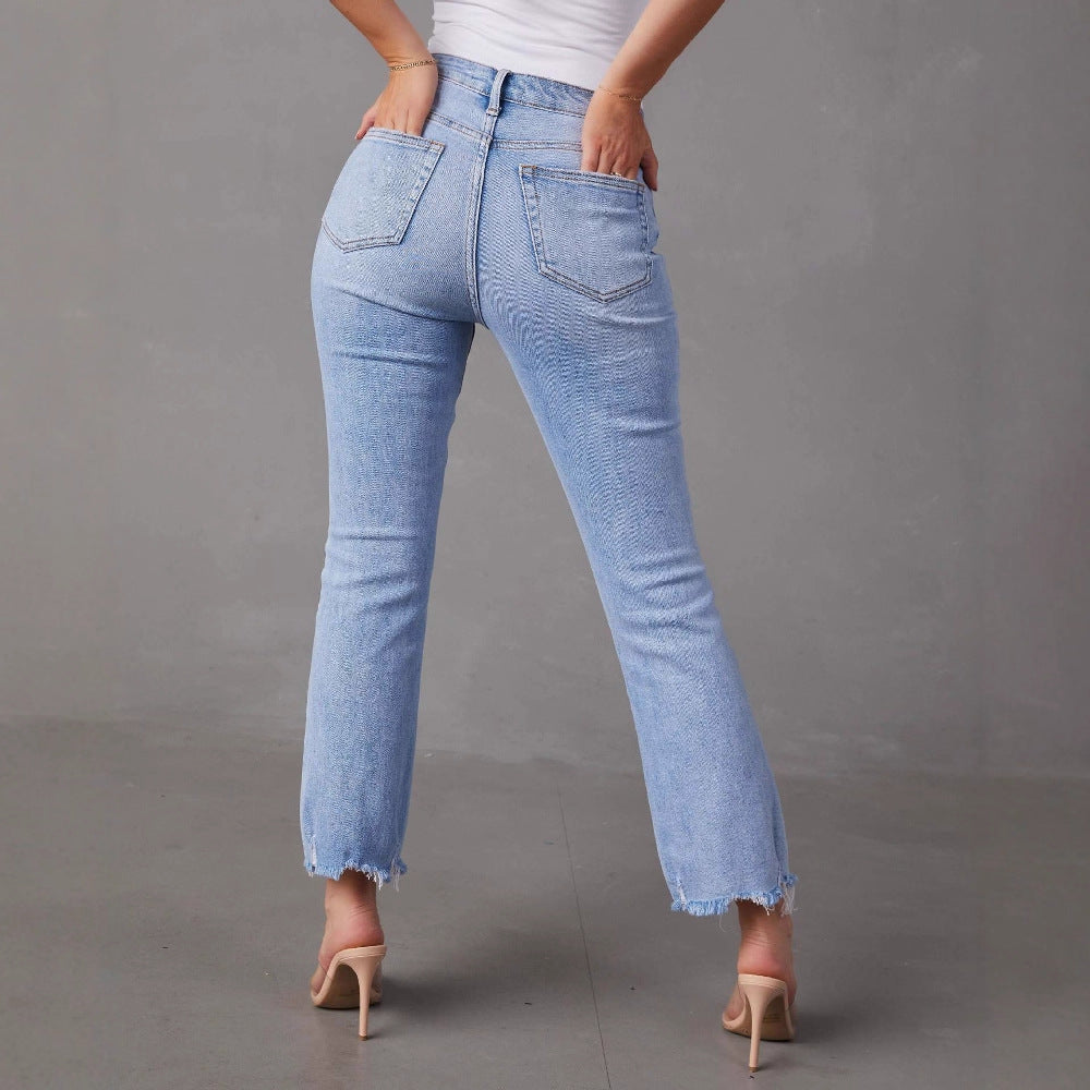 Damen Flared Jeans mit fransigen Säumen und modischem Distressed-Effekt EB