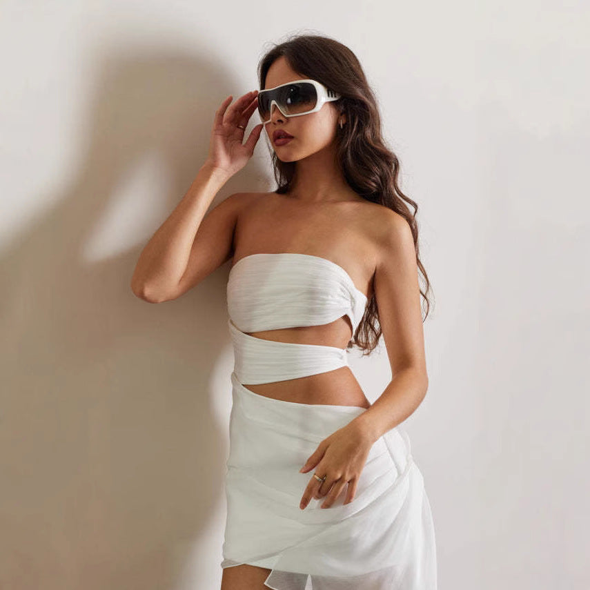 Damen trägerloses Wickelkleid mit Schnittdetails EB