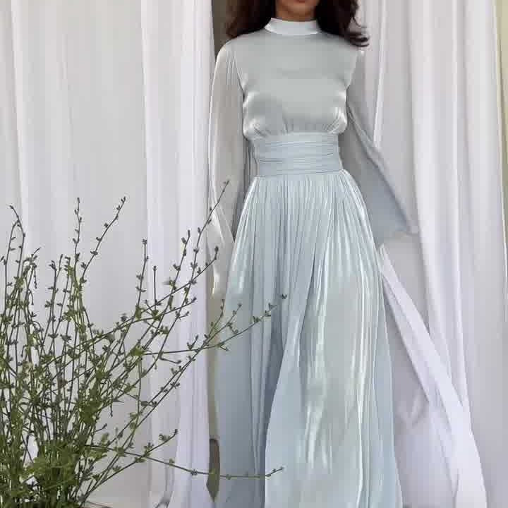 EB | Stylisches Maxikleid mit Bindegürtel