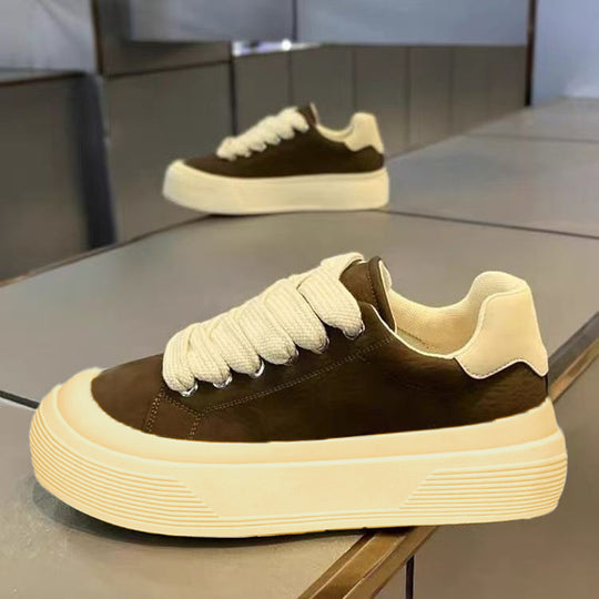 Damen Trendige Sneaker mit verstärktem Fersenbereich und rutschfester Sohle EB