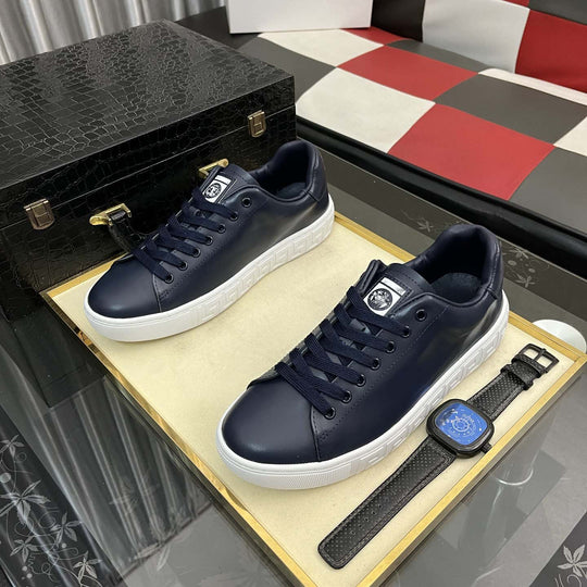 Damen Sneakers mit modischem Design und einzigartigem Markendetail EB