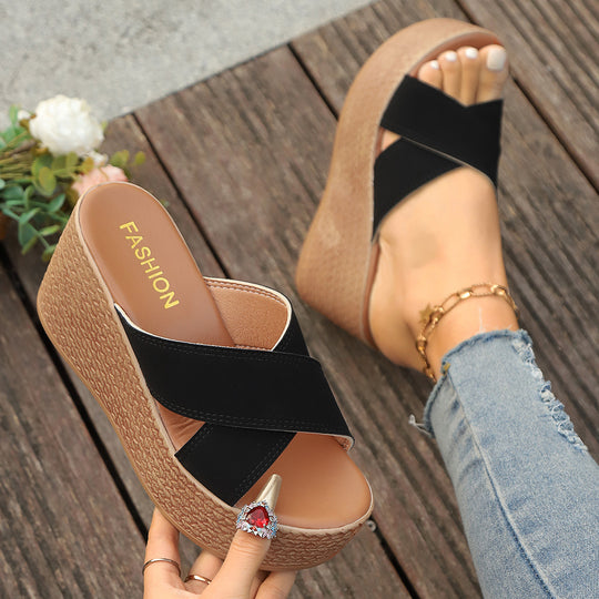 Damen Wedge-Sandalen mit geflochtenem Absatz und überkreuzten Riemen EB