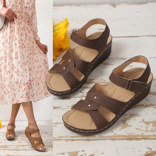 Damen Bequeme Riemchen-Sandalen mit verstellbarem Klettverschluss und anatomischem Fußbett EB