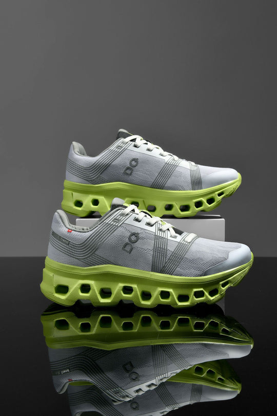 Unisex leichte Straßenlauf-Sneaker mit hochdynamischer Rebound-Zwischensohle und atmungsaktivem Strickoberteil EB