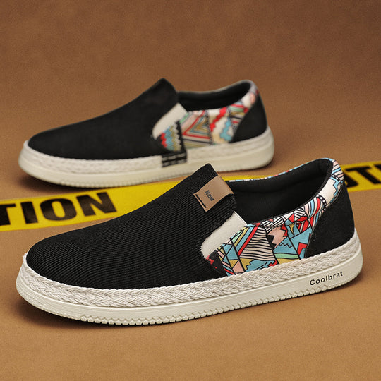 Damen Slip-On Sneakers mit buntem Musterdetail und rutschfester Sohle EB