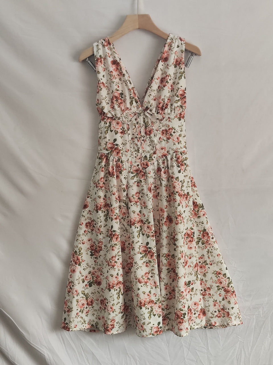 Damen Maxikleid mit floralem Design und praktischen Taschen EB
