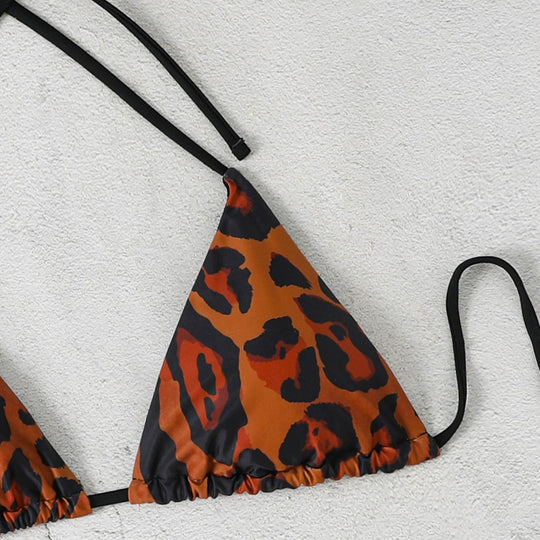 Damen Triangel-Bikini mit hochgeschnittenem Unterteil und animalischem Muster EB