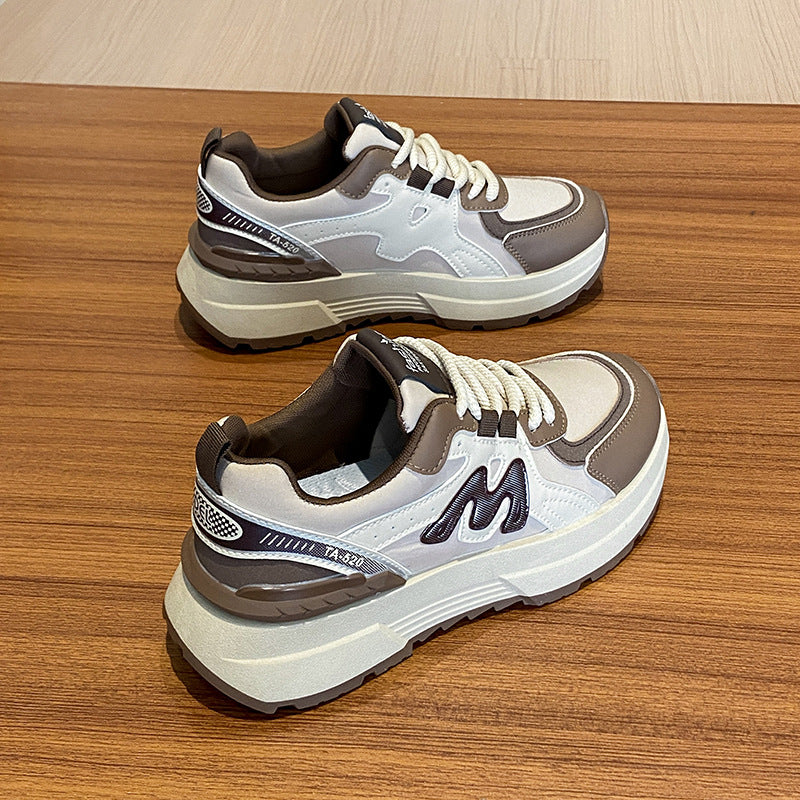 Damen Sportliche Sneakers mit mehrschichtigem Design und dämpfender Laufsohle EB