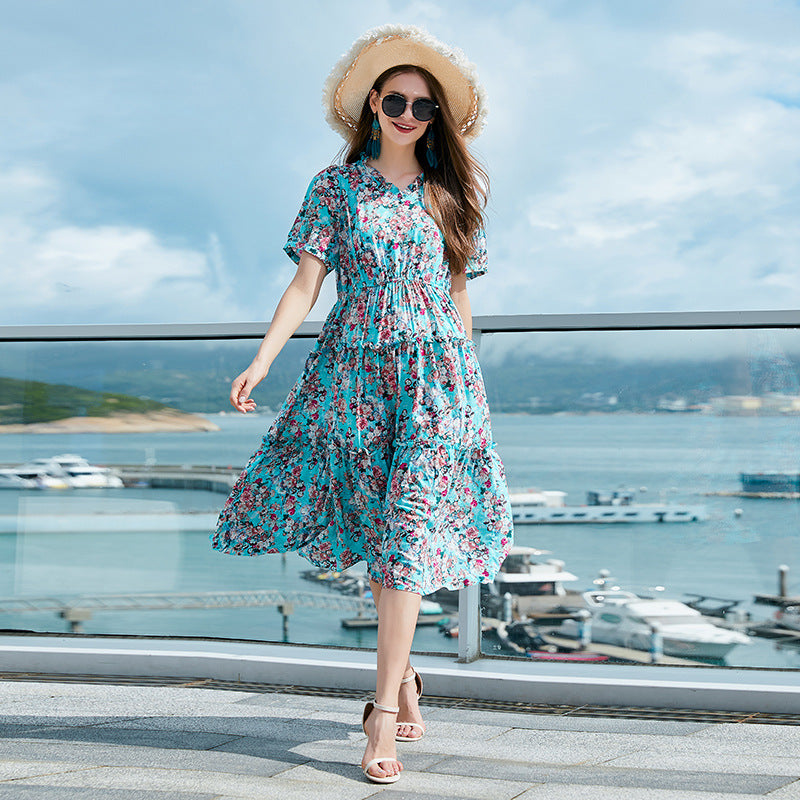 Damen Sommermaxikleid mit verspielt fließendem Schnitt und Blumenmuster EB