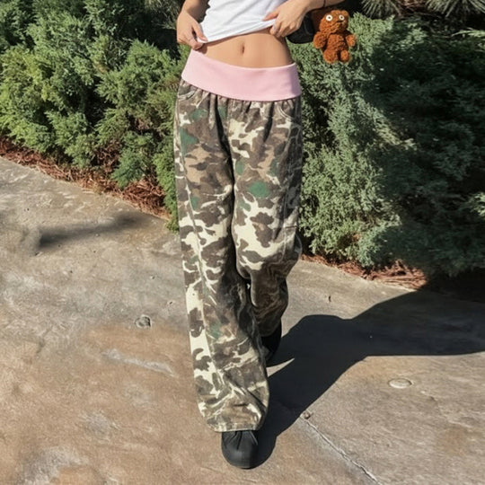 Damen nan weite Lounge-Hose mit Umschlagbund, Camouflage‑Muster und elastischem Komfortstretch EB