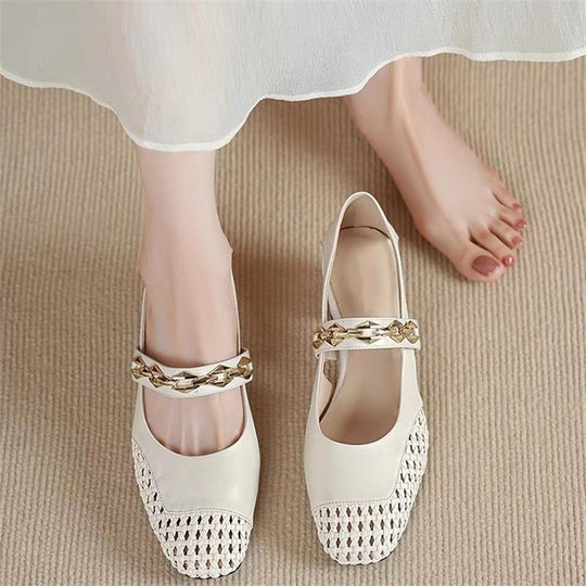Damen elegante Ballerinas mit modischem Riemchen und stilvollem Absatz EB