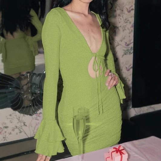 Damen Figurbetontes Minikleid mit Schnürungsdetails und Rüschensäumen EB