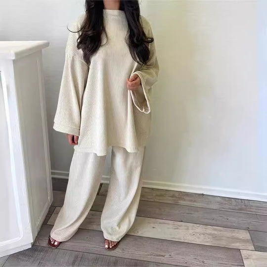 Damen Bequemes und stylisches Lounge-Set aus Rippstrick EB