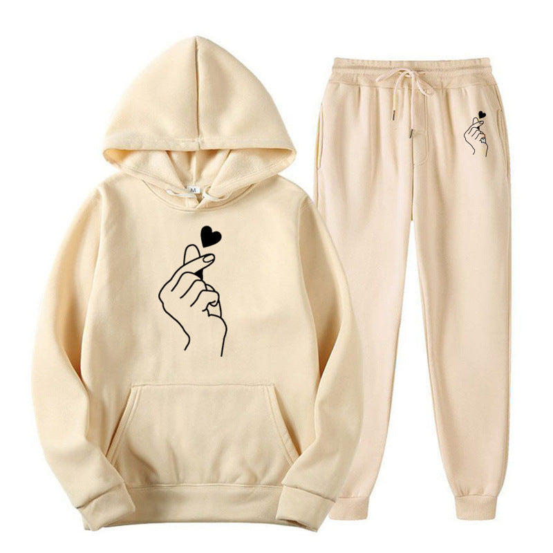 Damen Jogginganzug mit kreativem Herzmotiv und bequemer Passform EB