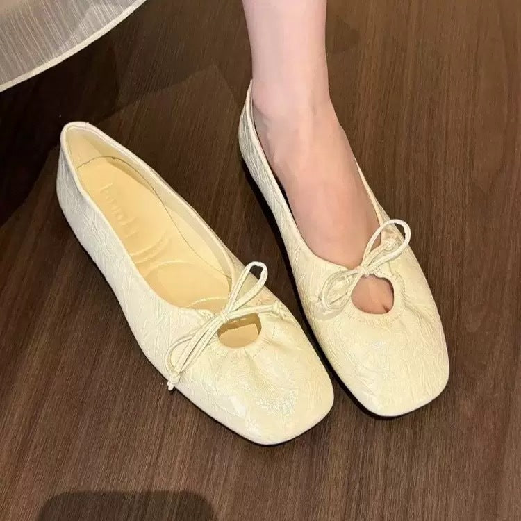 Damen elegante Ballerinas mit geschmeidigem Glanz und dekorativem Schleifchen EB