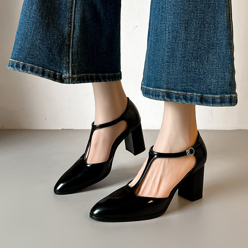 Damen Elegante T-Strap Pumps mit Blockabsatz EB