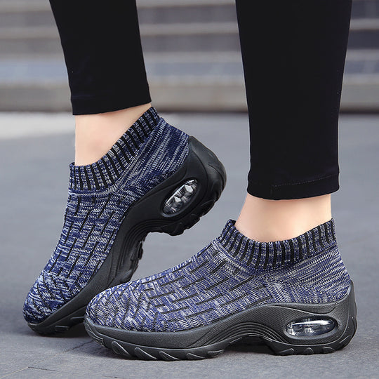 Damen Slip-On Sneakers mit atmungsaktiver Strick-Oberfläche und stoßdämpfendem Fußbett EB