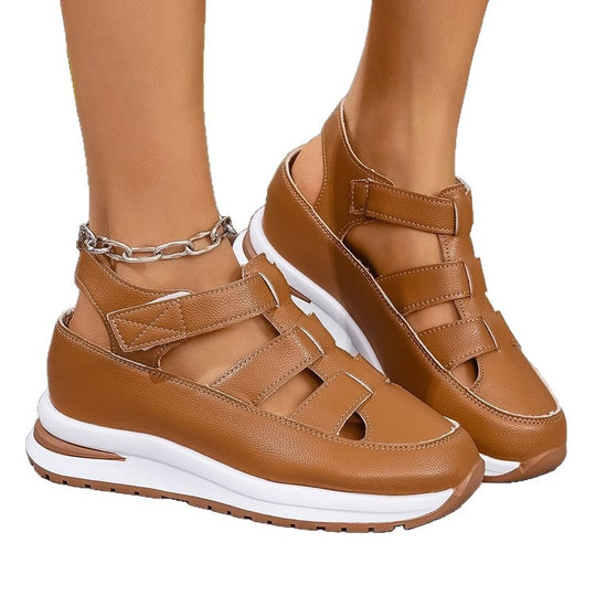 Damen  sportliche Plateaupantoletten mit verstellbarem Klettverschluss, atmungsaktiven Cut-Outs und dämpfender EVA-Laufsohle EB