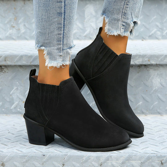 Vintage Stiefeletten mit dicken Absätzen EB