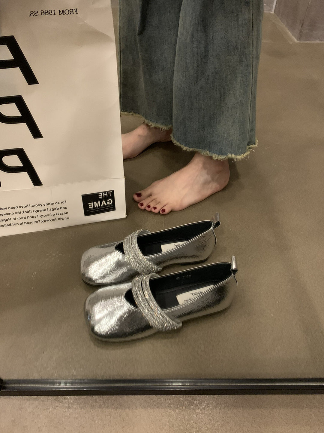 Damen elegante Ballerinas mit modischem Applikationsdetail EB