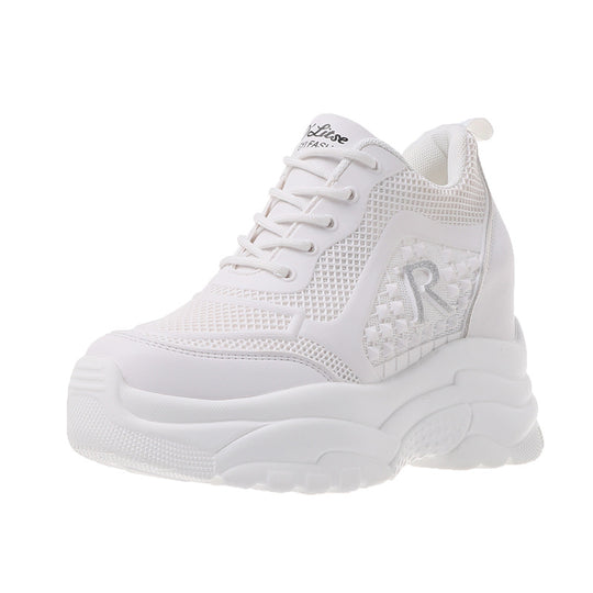 Damen modische Sneaker mit luftigen Netzdetails und rutschfester Sohle EB
