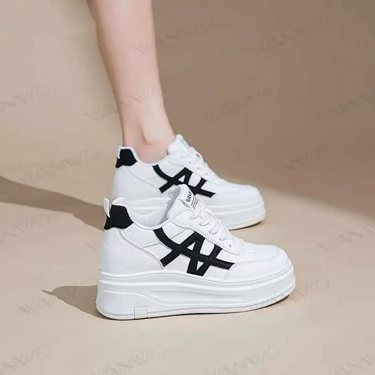 Damen Plattform Sneakers mit atmungsaktivem Obermaterial und stoßdämpfender Sohle EB