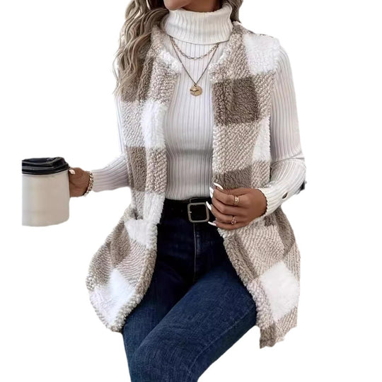 Damen Kuschelveste mit seitlichen Taschen und modernem Karomuster EB
